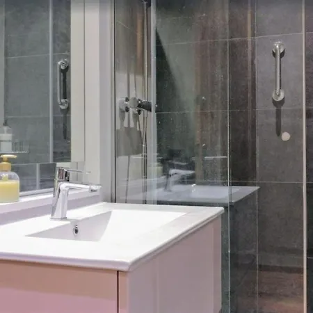 Nocleg ze śniadaniem Just Been Renovated *****