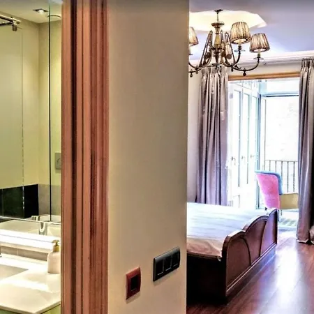Just Been Renovated ***** * 로마